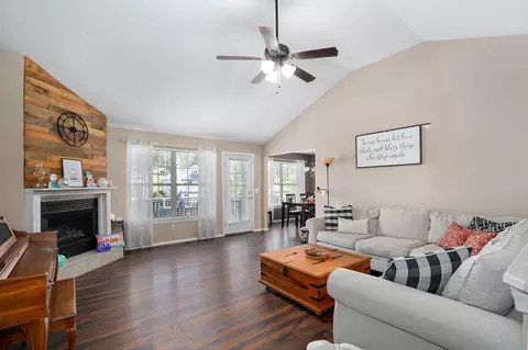 4426 N Shirley Ave, Springfield, MO 65803 photo 6