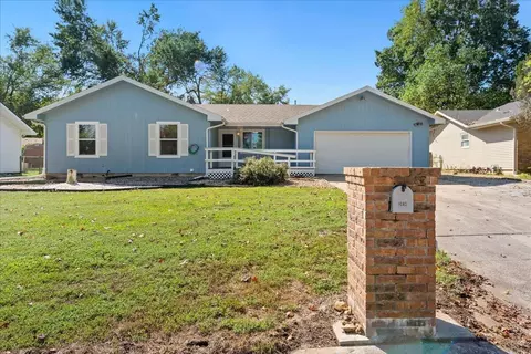 3036 W Countryside Dr, Springfield, MO 65807 photo 1