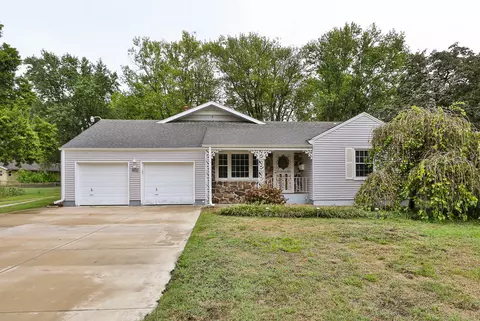 952 S Oak Grove Ave, Springfield, MO 65802