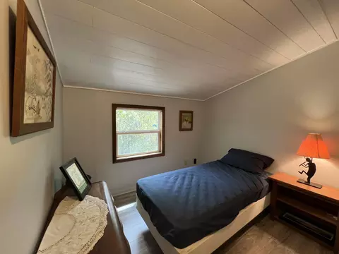 Bedroom - 112 Corbin Vly, Tecumseh, MO 65760 photo 1 of 6