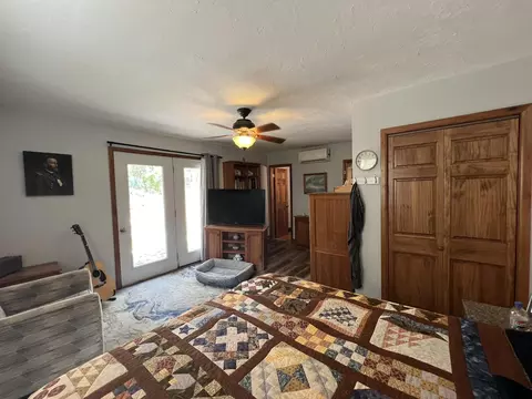 Bedroom - 112 Corbin Vly, Tecumseh, MO 65760 photo 6 of 6