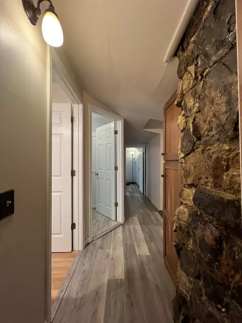 Entry Way - 112 Corbin Vly, Tecumseh, MO 65760 photo 3 of 5