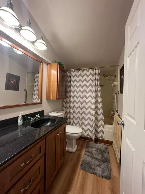Bath - 112 Corbin Vly, Tecumseh, MO 65760 photo 1 of 3