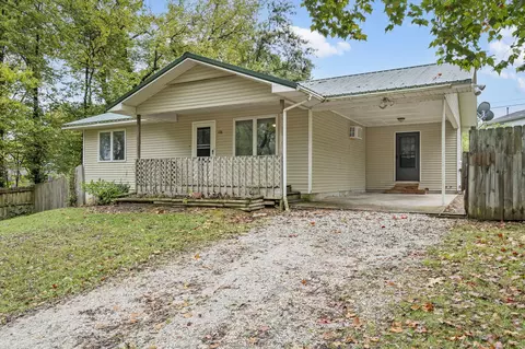 106 Circle Dr, Crane, MO 65633 photo 1