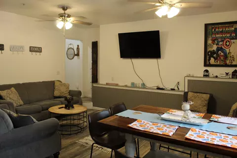 Living - 847 Airport Rd, Branson, MO 65616 photo 3 of 3