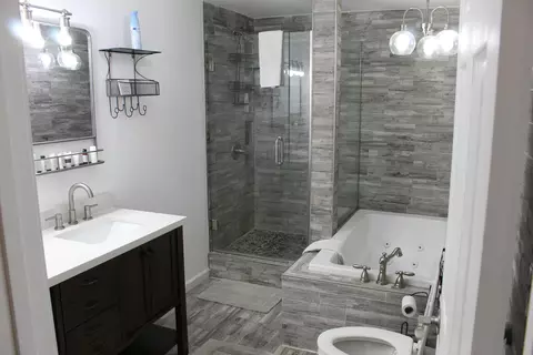 Bath - 847 Airport Rd, Branson, MO 65616 photo 3 of 7