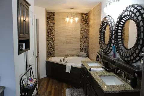 Bath - 847 Airport Rd, Branson, MO 65616 photo 1 of 7
