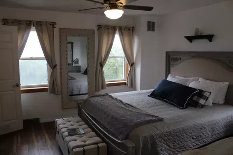 Bedroom - 847 Airport Rd, Branson, MO 65616 photo 7 of 11