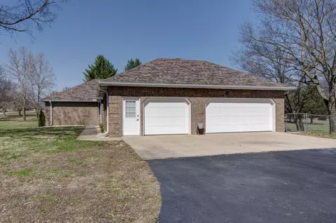 4306 N Willow Rd, Ozark, MO 65721 photo 38