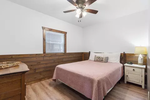 Bedroom - 31 Woodcliff Rd #4, Shell Knob, MO 65747 photo 1 of 4