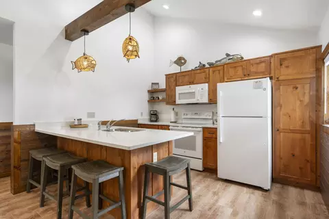 Kitchen - 31 Woodcliff Rd #4, Shell Knob, MO 65747 photo 1 of 3