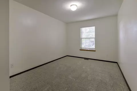 360 Crocodile Ave, Sparta, MO 65753 photo 19