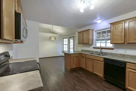 360 Crocodile Ave, Sparta, MO 65753 photo 6