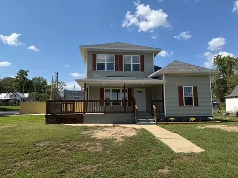 703 N Maple Ave, Mountain Grove, MO 65711