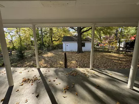 Exterior - 1700 E Cairo St, Springfield, MO 65802 photo 3 of 3