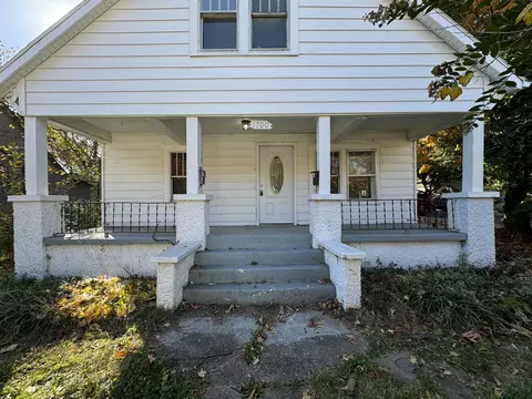 1700 E Cairo St, Springfield, MO 65802