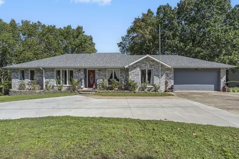 89 James River Rd, Kimberling City, MO 65686