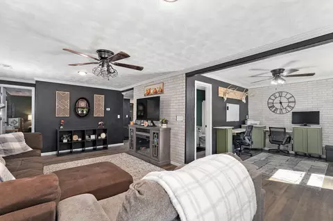 721 W Dale St, Springfield, MO 65803 photo 8