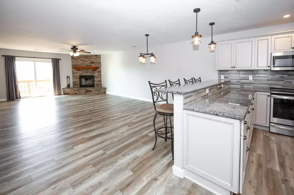 Living - 91 Port Dr #3, Kimberling City, MO 65686 photo 1 of 3