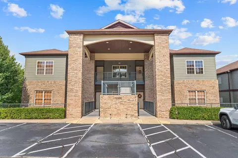 1101 Golf Dr #2, Branson West, MO 65737
