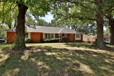 3130 E Lomita St, Springfield, MO 65804