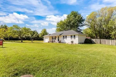 817 Willow St, Marshfield, MO 65706 photo 3