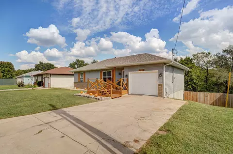 2402 S 14th St, Ozark, MO 65721 photo 3