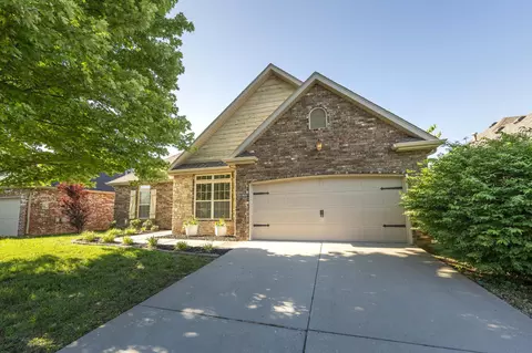 3192 W Melbourne St, Springfield, MO 65810 photo 1