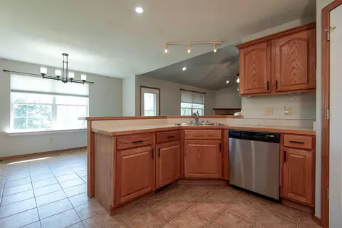 452 Royal Ln, Clever, MO 65631 photo 10