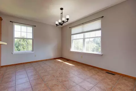 452 Royal Ln, Clever, MO 65631 photo 7