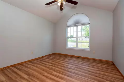 452 Royal Ln, Clever, MO 65631 photo 21