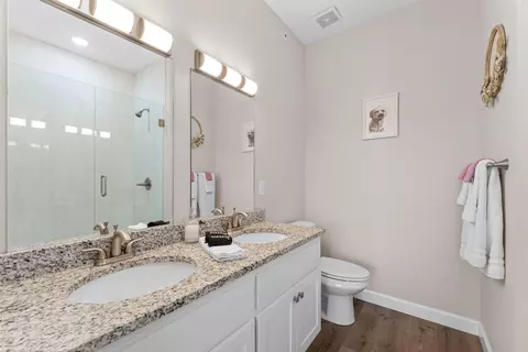 Bath - 3002 N Vineyards Ter #3, Branson, MO 65616 photo 3 of 3
