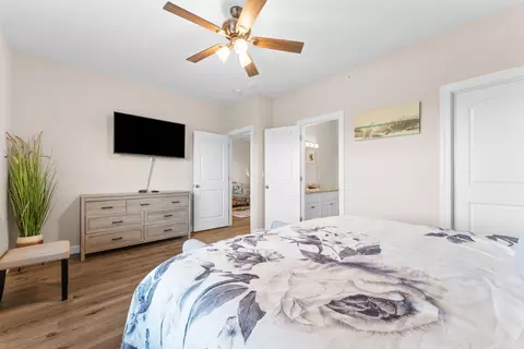 Bedroom - 3002 N Vineyards Ter #3, Branson, MO 65616 photo 4 of 5