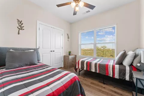 Bedroom - 3002 N Vineyards Terrace Ter #4, Branson, MO 65616 photo 3 of 6