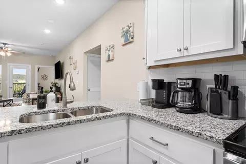 Kitchen - 3002 N Vineyards Terrace Ter #4, Branson, MO 65616 photo 1 of 3