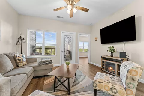 Living - 3002 N Vineyards Terrace Ter #4, Branson, MO 65616 photo 2 of 4