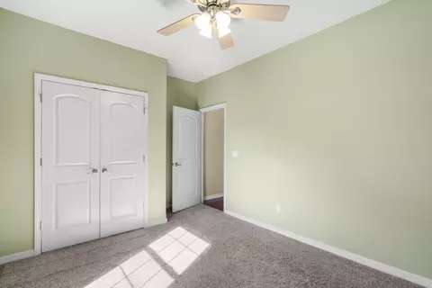 Bedroom - 165 Gloria Ct, Branson, MO 65616 photo 6 of 12