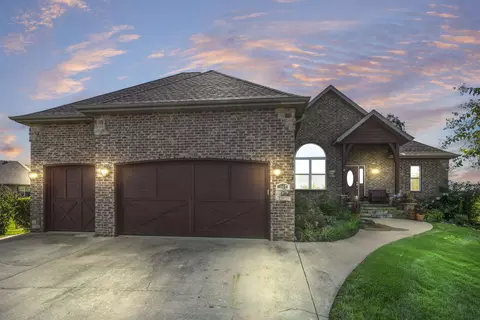 165 Gloria Ct, Branson, MO 65616