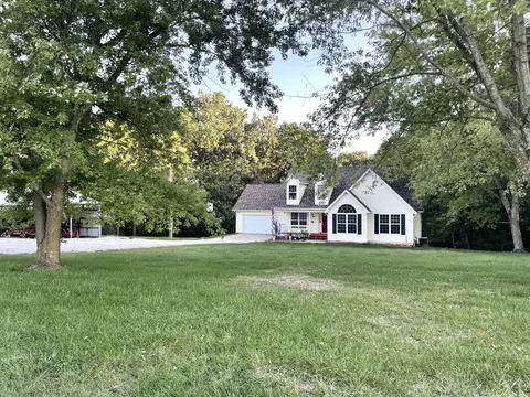 16257 Farm Road 2175, Cassville, MO 65625