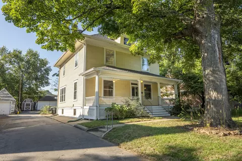 1330 E Walnut St, Springfield, MO 65802 photo 2