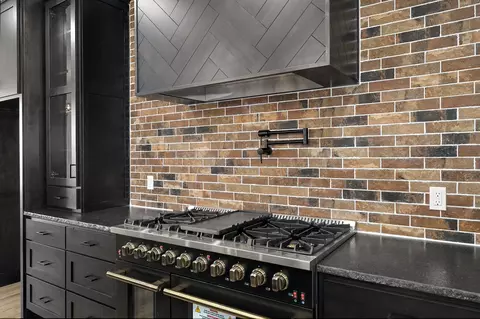 Kitchen - 1837 E Cobblestone Dr, Ozark, MO 65721 photo 8 of 18