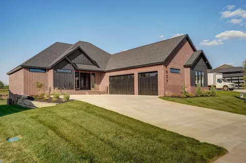 Exterior - 1837 E Cobblestone Dr, Ozark, MO 65721 photo 2 of 11