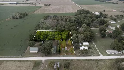 11 W Dade 22, Arcola, MO 65603