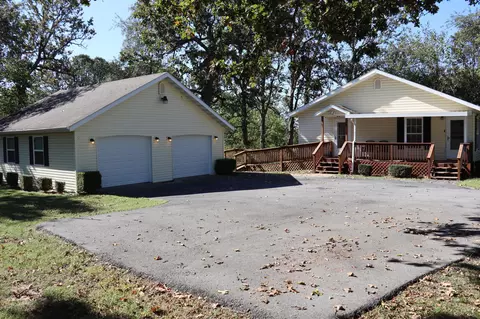11919 Farm Road 2010, Monett, MO 65708