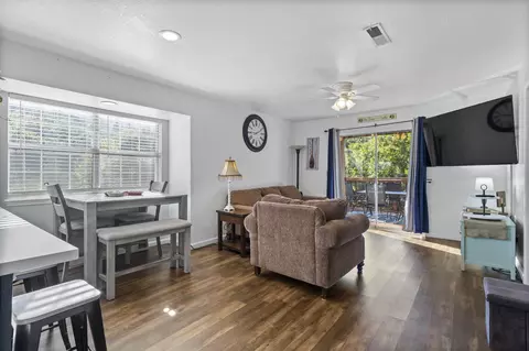 Living - 21 Goldfinch Dr #3, Branson, MO 65616 photo 2 of 7