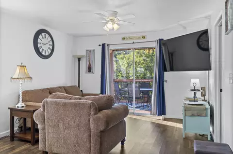 Living - 21 Goldfinch Dr #3, Branson, MO 65616 photo 3 of 7