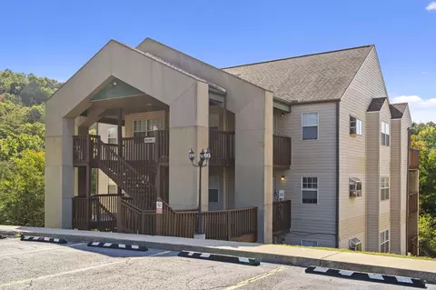 Exterior - 21 Goldfinch Dr #3, Branson, MO 65616 photo 4 of 32