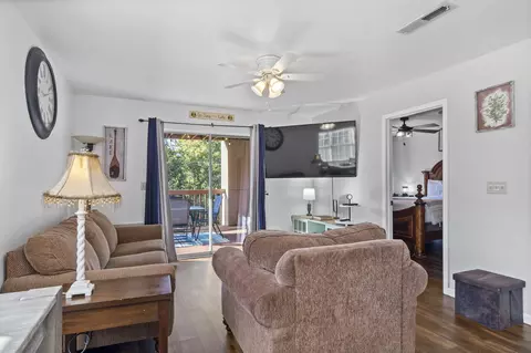 Living - 21 Goldfinch Dr #3, Branson, MO 65616 photo 4 of 7