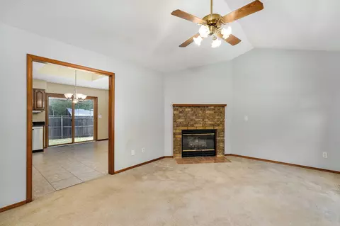 3707 S Swan Ct, Springfield, MO 65807 photo 8