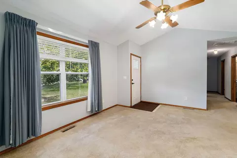 3707 S Swan Ct, Springfield, MO 65807 photo 5